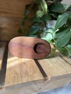 جلوی جای شمعی و عودی چوبی چوب گردو