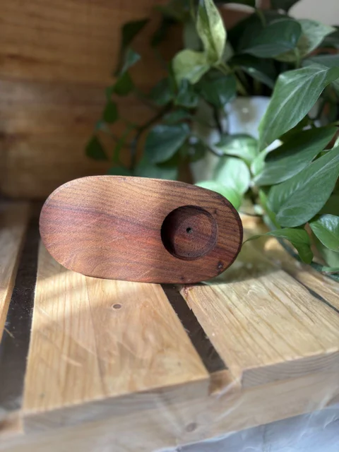 جلوی جای شمعی و عودی چوبی چوب گردو